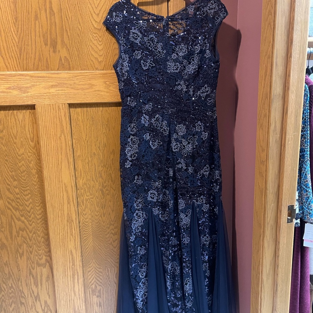 Alex Evenings Gorgeous Navy Floral Lace, sequined gown